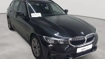Gebraucht BMW 320 Sport Line 190 PS (139 kW) 2021 Saphirschwarz metallic Kombi