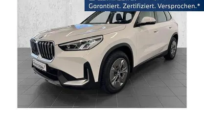 Weiß Gebraucht 2023 BMW iX1 Shadowline SUV | 36.440 € (Superpreis)