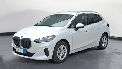 Gebraucht BMW 218 Active Tourer 136 PS (100 kW) 2022 Weiß Van / Kleinbus
