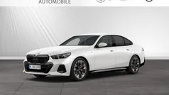 Gebraucht 2024 BMW 520 Comfort Edition Limousine | 52.888 € (Fairer Preis)