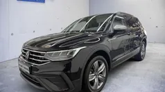 Deep black pearlescent Gebraucht 2022 VW Tiguan Allspace Life SUV | 37.890 € (Fairer Preis)