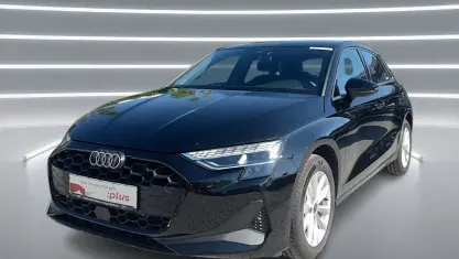 Gebraucht Audi A3 Ambiente 116 PS (85 kW) 2025 Brillantschwarz Limousine