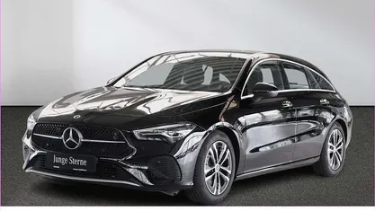 Gebraucht Mercedes CLA200 Shooting Brake 163 PS (119 kW) 2025 Schwarz Kombi