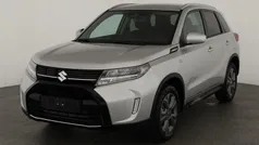 Silky silver metallic Neu 2025 Suzuki Vitara Comfort SUV | 25.495 € (Fairer Preis)