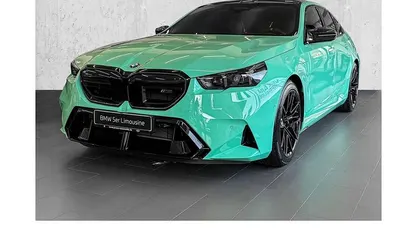 Neu BMW M5 Performance 585 PS (430 kW) 2026 Grün Limousine