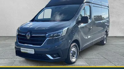 Neu Renault Trafic Komfort 149 PS (109 kW) 2025 Grau Van / Kleinbus