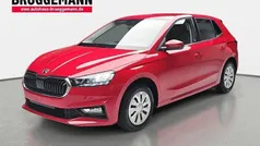 Rot Gebraucht 2023 Skoda Fabia Selection Kleinwagen | 17.490 € (Fairer Preis)