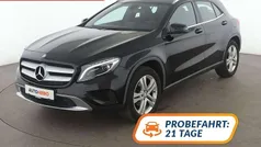 Schwarz Gebraucht 2016 Mercedes GLA200 Urban SUV | 17.930 € (Fairer Preis)