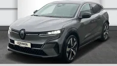 Grau Gebraucht 2024 Renault Mégane Techno Limousine | 32.889 € (Guter Preis)