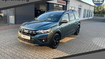 Grün schwarz Gebraucht 2024 Dacia Jogger Extreme Van / Kleinbus | 19.990 € (Fairer Preis)