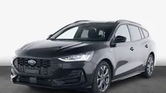 Schwarz Gebraucht 2023 Ford Focus ST-Line X Kombi | 25.970 € (Fairer Preis)