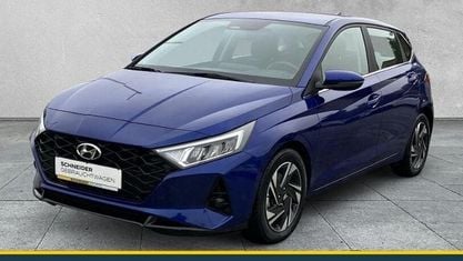 Gebraucht Hyundai i20 Trend 101 PS (74 kW) 2023 Blau Limousine