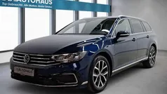 Blau Gebraucht 2021 VW Passat GTE Kombi | 20.860 € (Guter Preis)