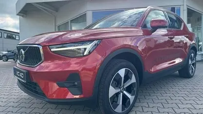 Gebraucht 2024 Volvo XC40 Core SUV | 32.880 € (Guter Preis)