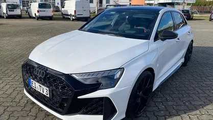 Arkonaweiß Gebraucht 2025 Audi RS3 Comfort Limousine | 80.900 €
