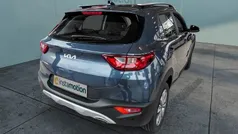 Blau Neu 2024 Kia Stonic 4 SUV | 22.439 € (Guter Preis)