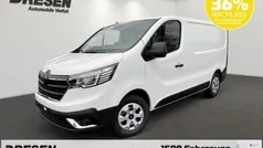Weiß Gebraucht 2022 Renault Trafic Komfort Van | 36.850 € (Fairer Preis)