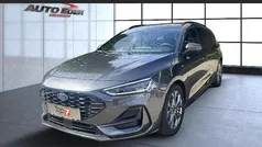 Grau Gebraucht 2023 Ford Focus ST-Line Kombi | 24.890 € (Fairer Preis)