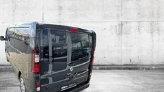Grau Gebraucht 2024 Renault Trafic Life Van | 34.880 € (Guter Preis)