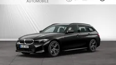 Saphirschwarz metallic Gebraucht 2024 BMW 330 M Sport Kombi | 40.290 € (Superpreis)