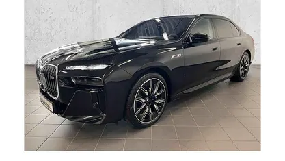 Gebraucht BMW i7 M Sport 484 kW (659 PS) 2024 Schwarz Limousine