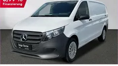 Weiß Gebraucht 2024 Mercedes Vito Van / Kleinbus | 36.593 € (Fairer Preis)