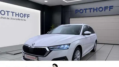 Weiss Gebraucht 2023 Skoda Octavia Style Kombi | 19.777 € (Guter Preis)