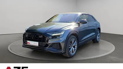 Grau Gebraucht 2022 Audi Q8 Ambiente SUV | 65.780 € (Teuer)