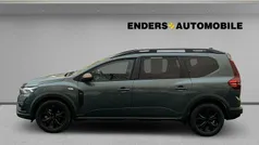 Grün Gebraucht 2024 Dacia Jogger Extreme Van / Kleinbus | 19.900 € (Guter Preis)
