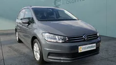 Grau Gebraucht 2024 VW Touran Comfortline Van / Kleinbus | 31.220 € (Fairer Preis)