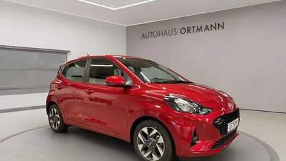 Dragon red / met Neu 2025 Hyundai i10 Trend Kleinwagen | 20.690 € (Fairer Preis)