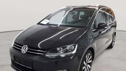 Gebraucht VW Sharan Highline 150 PS (110 kW) 2022 Uranograu Van / Kleinbus