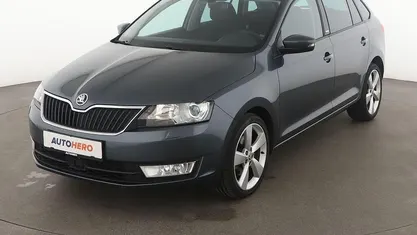 Grau Gebraucht 2016 Skoda Rapid Joy Limousine | 12.870 € (Fairer Preis)