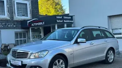 Używany Mercedes C180 120 KM (88 kW) 2011 Srebrny Kombi