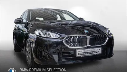 Schwarz Gebraucht 2024 BMW 120 Shadowline Kleinwagen | 27.300 € (Guter Preis)