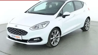 Weiß Gebraucht 2019 Ford Fiesta Vignale Limousine | 11.300 € (Fairer Preis)