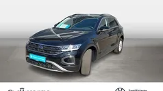 Schwarz Gebraucht 2023 VW T-Roc Life SUV | 30.444 € (Fairer Preis)