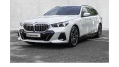 Gebraucht 2024 BMW 520 Performance Kombi | 53.890 € (Fairer Preis)