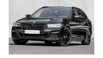 Gebraucht BMW 520 M Sport 190 PS (139 kW) 2023 Schwarz Limousine