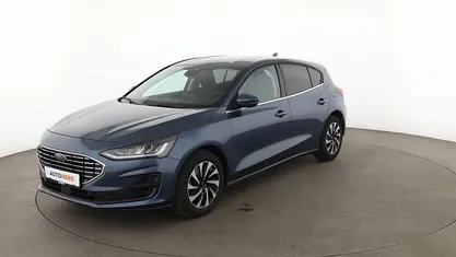 Gebraucht Ford Focus Titanium 125 PS (91 kW) 2022 Blau Limousine
