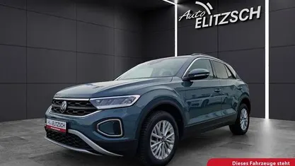 Petroleum blue metallic Gebraucht 2023 VW T-Roc Life SUV | 20.490 € (Fairer Preis)