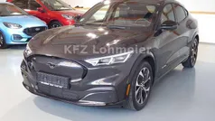 Grau Gebraucht 2022 Ford Mustang Mach-E SUV | 44.790 € (Fairer Preis)