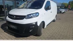 Weiß Gebraucht 2023 Opel Vivaro-e Combi Edition Van | 22.980 € (Superpreis)
