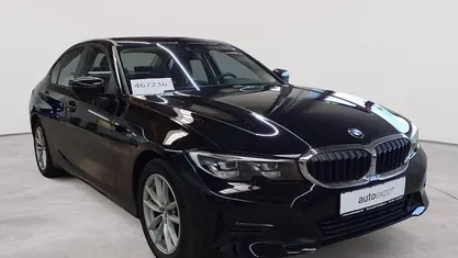 Gebraucht BMW 320 Advantage 190 PS (139 kW) 2021 Schwarz uni Limousine