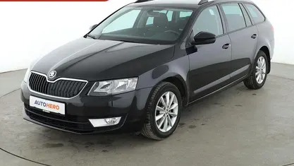 Schwarz Gebraucht 2016 Skoda Octavia Style Kombi | 13.460 € (Fairer Preis)