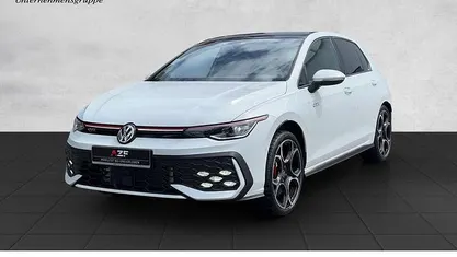 Gebraucht VW Golf VIII GTI 265 PS (194 kW) 2025 Pure white uni / schwarz uni ( Limousine