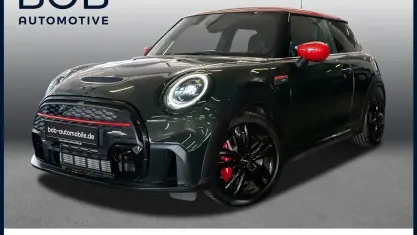 Gebraucht Mini John Cooper Works 231 PS (169 kW) 2022 Rebel green Kleinwagen