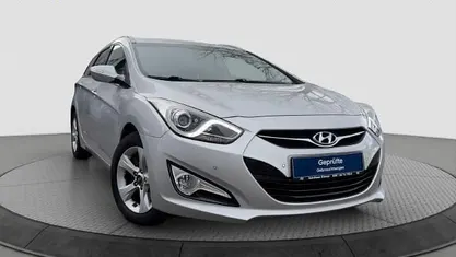 Gebraucht Hyundai i40 135 PS (99 kW) 2015 Silber Kombi