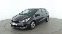 Grau Gebraucht 2016 Kia Ceed 2 Limousine | 9.730 € (Fairer Preis)