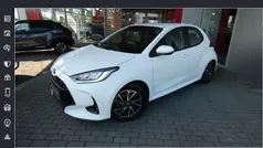Schneeweiß Gebraucht 2022 Toyota Yaris Hybrid Team Kleinwagen | 18.900 € (Fairer Preis)